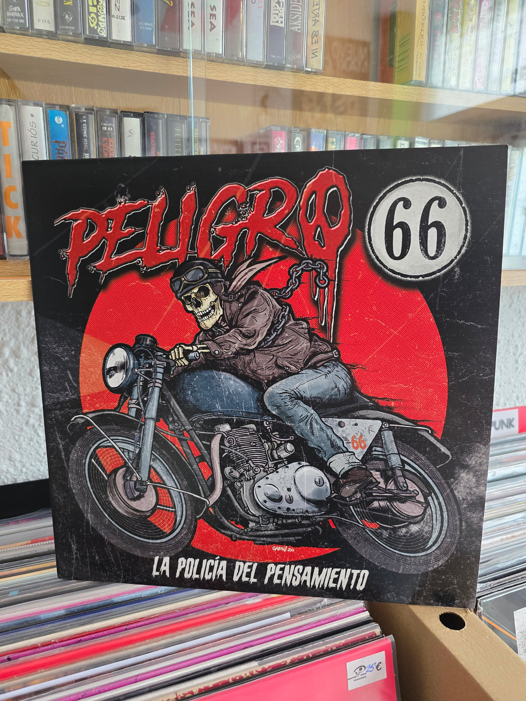 PELIGRO 66 "LA POLICIA DEL PENSAMIENTO"