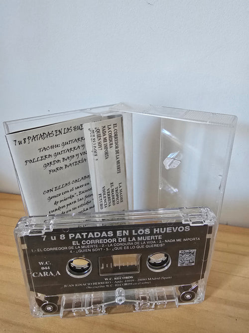 7 U 8 PATADAS EN LOS HUEVOS "EL CORREDOR DE LA MUERTE"